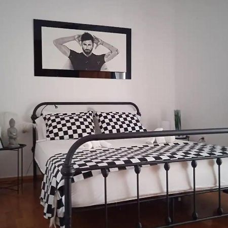 Nicko'S Room Pireu Exterior foto